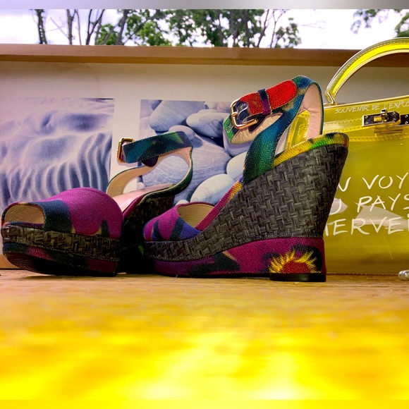 Stuart Weitzman Wedge Espadrilles - Picture 3 of 15